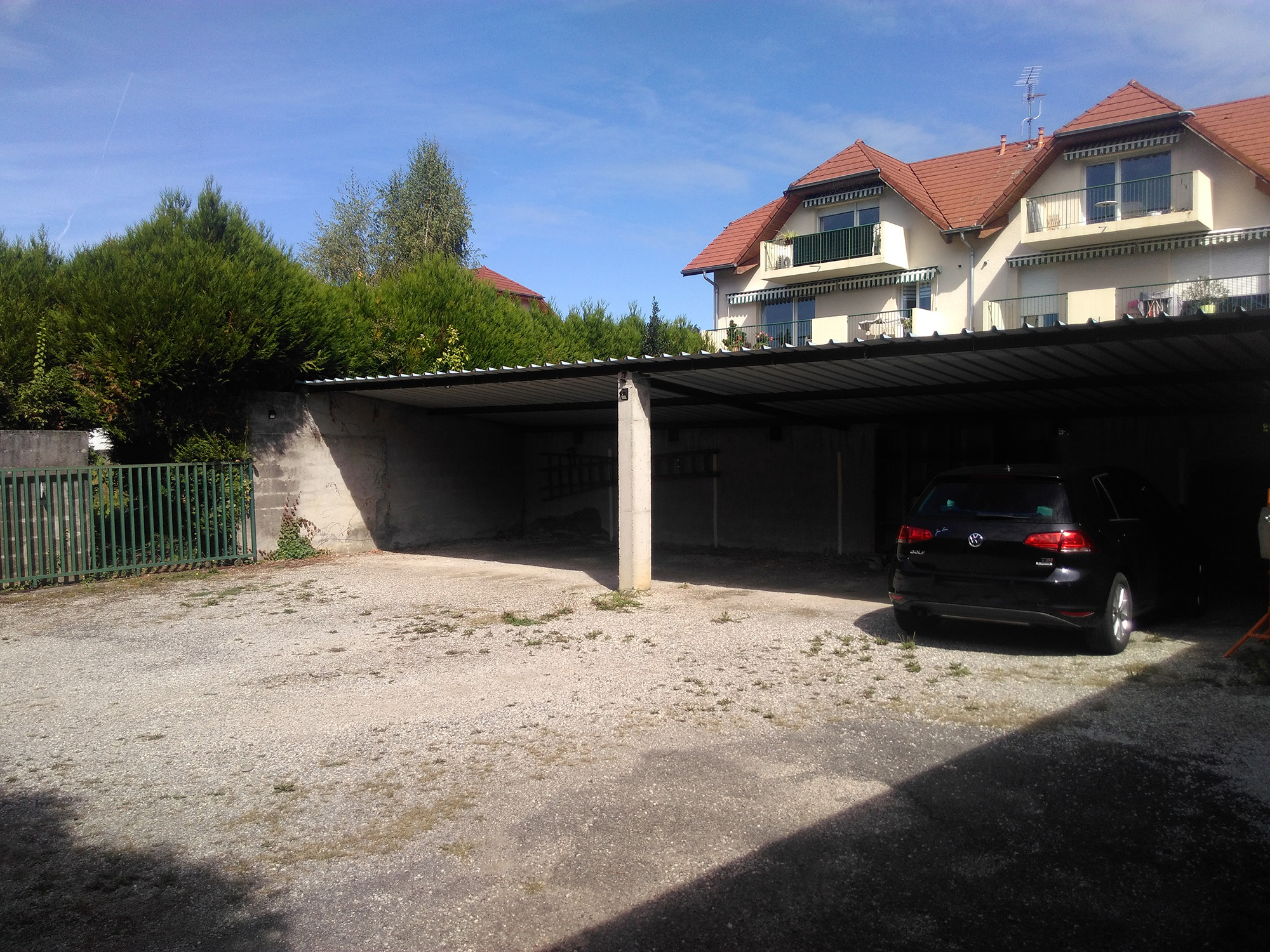 Parking privé abrité